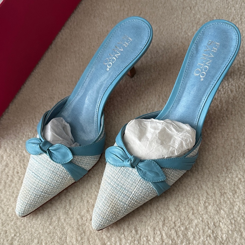 NWOT Franco Sarto light blue kitten heels, 7.5 M